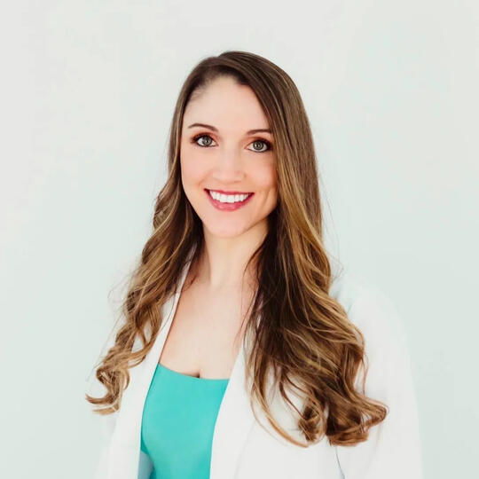 Toniann Hart, FNP (Headshot)